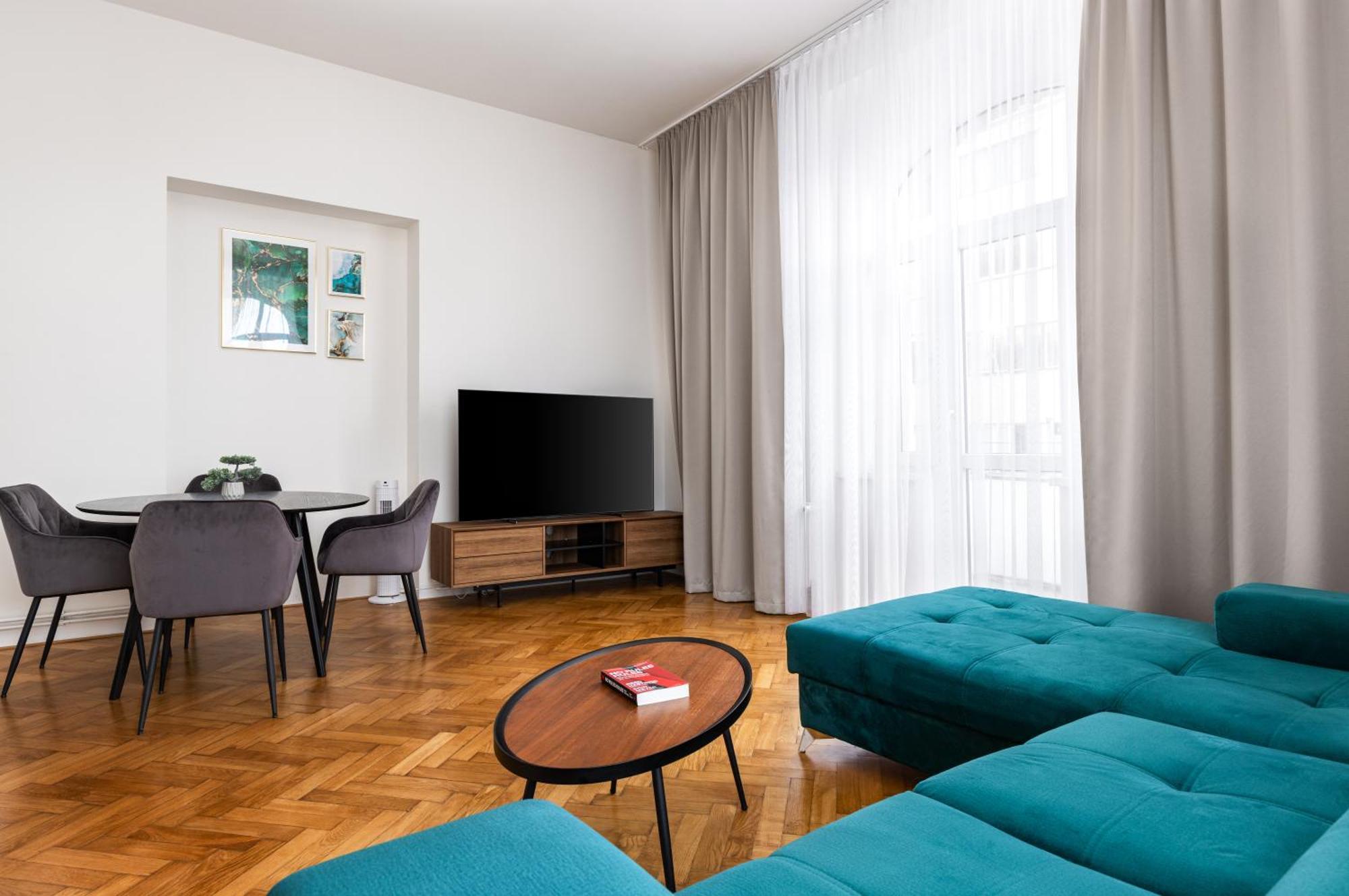 Stay2Gether City Buzz Apt - O2 Arena - Sleeps 6 Прага Экстерьер фото