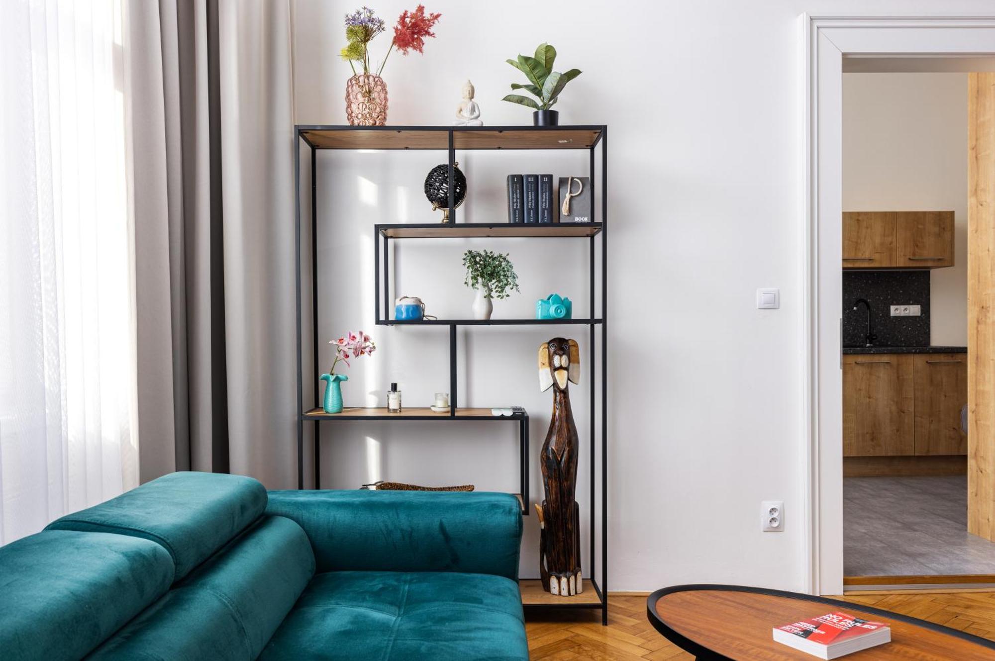 Stay2Gether City Buzz Apt - O2 Arena - Sleeps 6 Прага Экстерьер фото